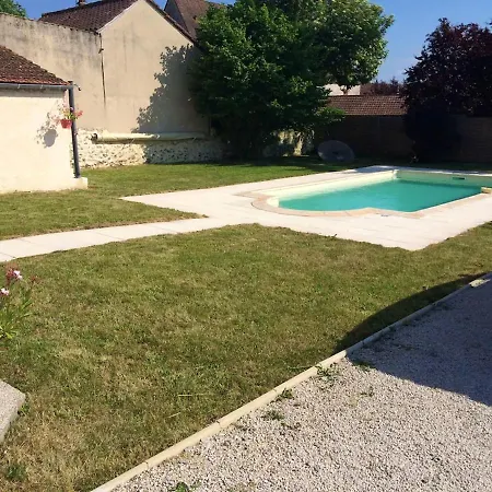 Charmante A Avec Piscine Privee 别墅