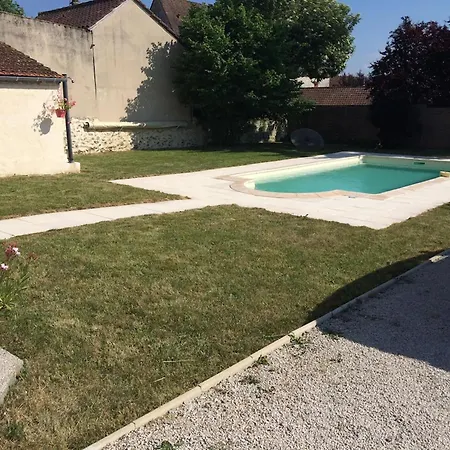 빌라 Charmante A Avec Piscine Privee Montfaucon (Lot)