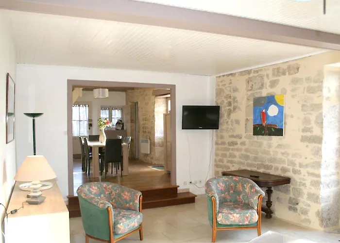 Villa Charmante à Avec Piscine Privée Montfaucon (Lot)